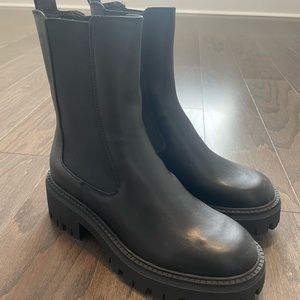 BRAND NEW NO BOX Nine West Chelsea lug sole boot